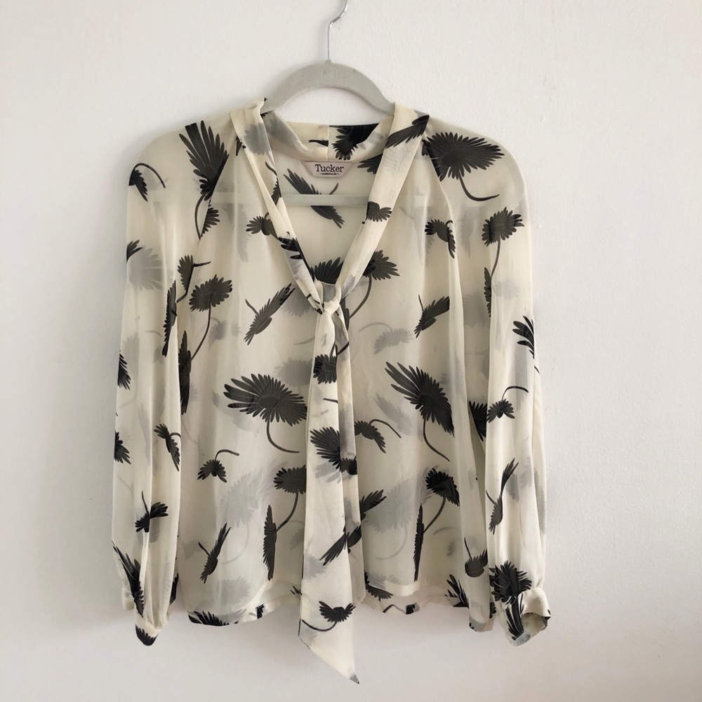 Tucker 100% Silk Daisy Print Blouse